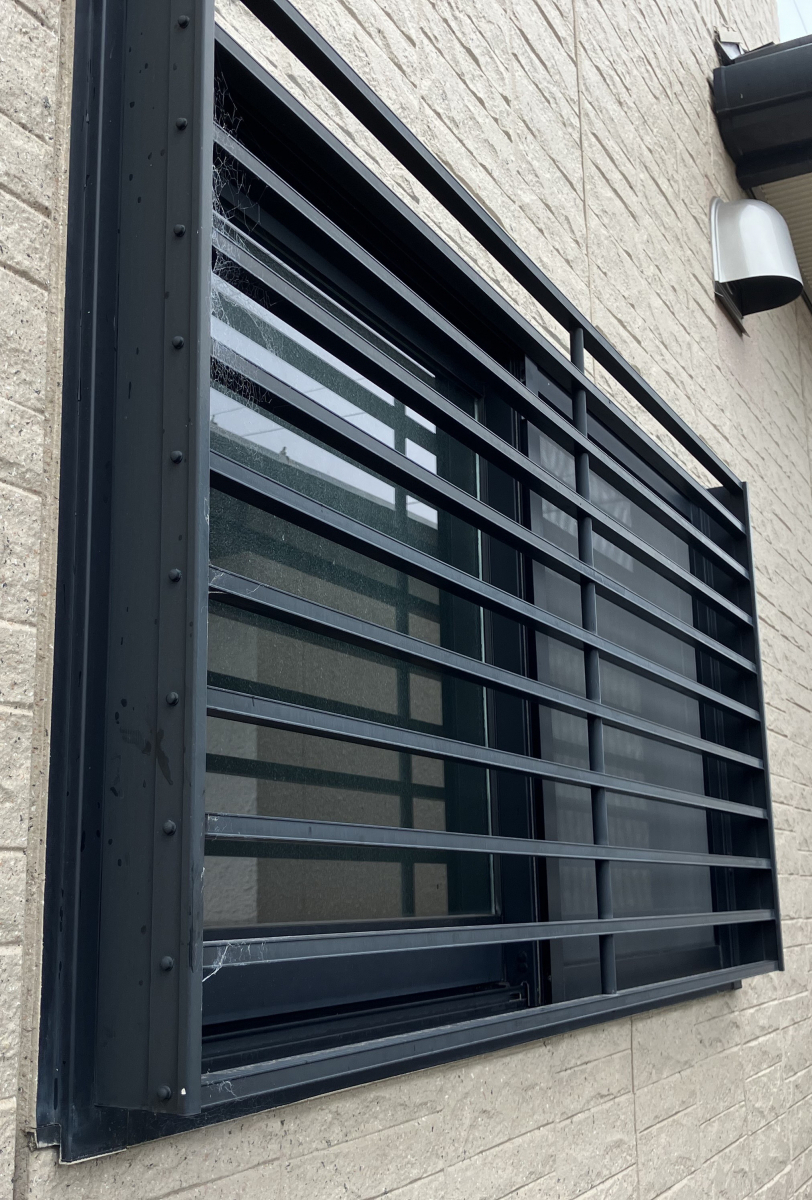 広海クラシオ 高松支店の【プライバシーを守ろう☆☆目隠しルーバー面格子】の施工前の写真1