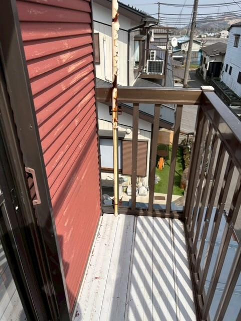 ミネトーヨー住器の【相模原市】ベランダ交換工事の施工前の写真1