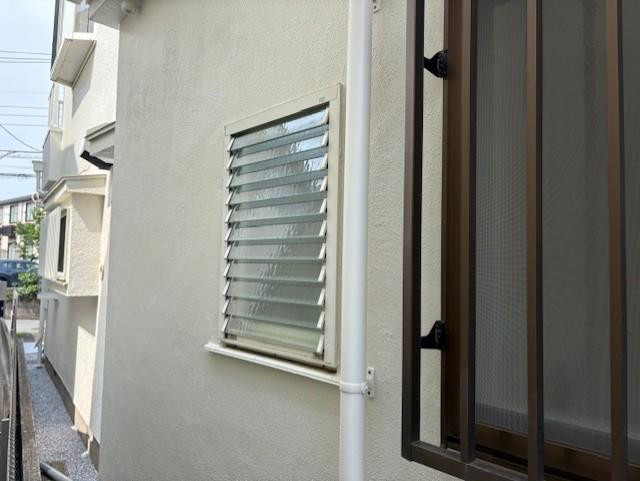 ミネトーヨー住器の【武蔵野市】リプラス居室横辷り出し窓オペレーター　取付工事の施工前の写真1