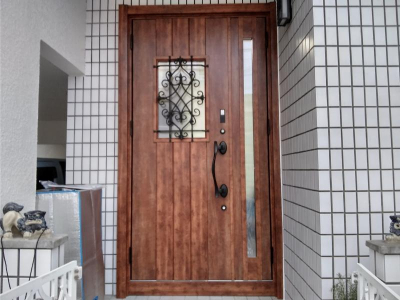 ミネトーヨー住器の【動画有】武蔵村山市　玄関リフォーム工事の施工後の写真1
