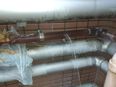 ミネトーヨー住器の【八王子市立病院】水道管工事の施工前の写真1