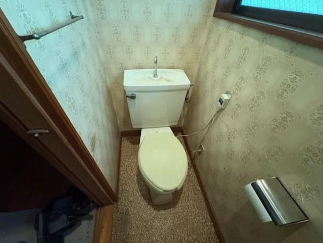 ミネトーヨー住器の【八王子市】アメージュ　シャワートイレ改修工事の施工前の写真1