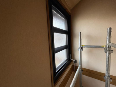 ミネトーヨー住器の【動画有】八王子市　階段部　オーニング窓カバー工事の施工後の写真1