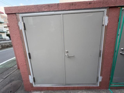 ミネトーヨー住器の【八王子市】スチールドア　カバー工事の施工後の写真1