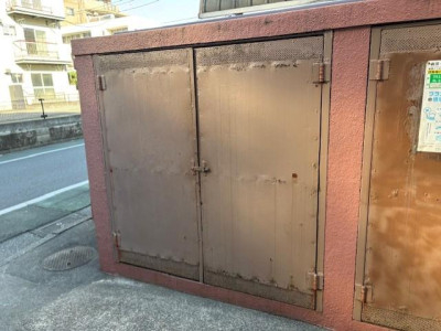 ミネトーヨー住器の【八王子市】スチールドア　カバー工事の施工前の写真1