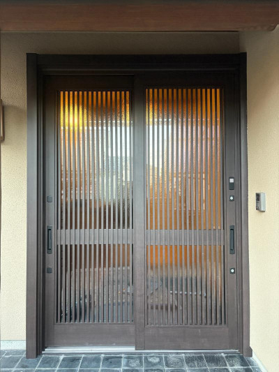 ミネトーヨー住器の【動画有】八王子市　玄関引戸カバー工事の施工後の写真1