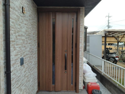 ミネトーヨー住器の【八王子市】断熱玄関ドア　カバー工事の施工後の写真1