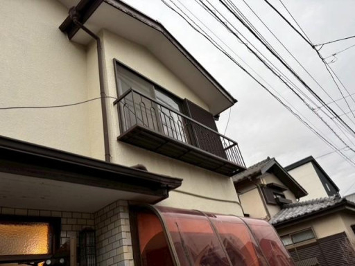 ミネトーヨー住器の【八王子市】　窓手摺取付工事の施工前の写真1