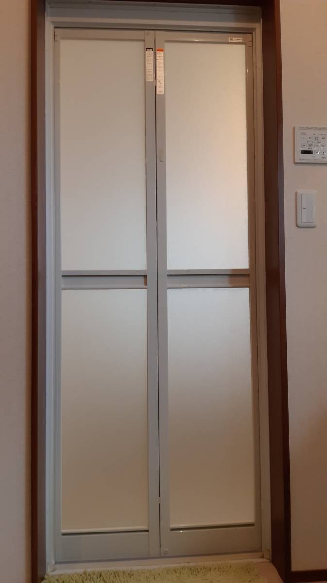 杉戸ウインドトーヨー住器のリフォーム浴室ドアを施工しました！！の施工後の写真1