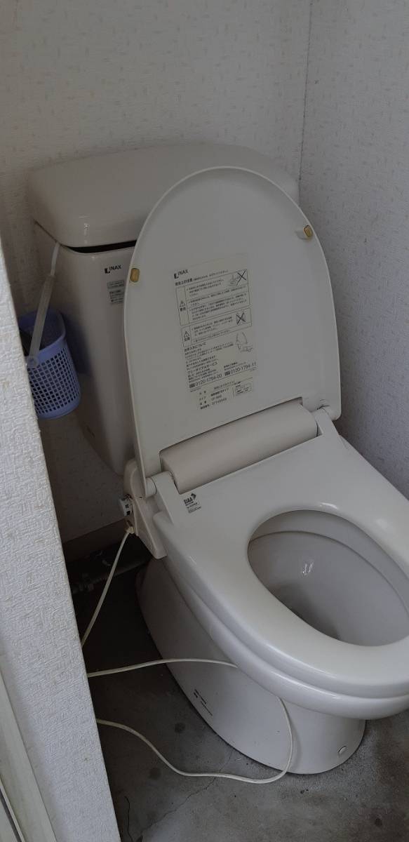 杉戸ウインドトーヨー住器の店舗の古くなったトイレ、きれいにしたい！の施工前の写真2