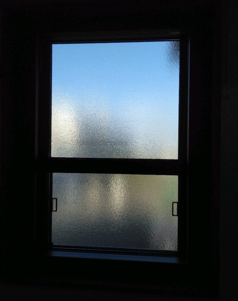 杉戸ウインドトーヨー住器のFIX窓を開けられる窓に交換したい！の施工後の写真3