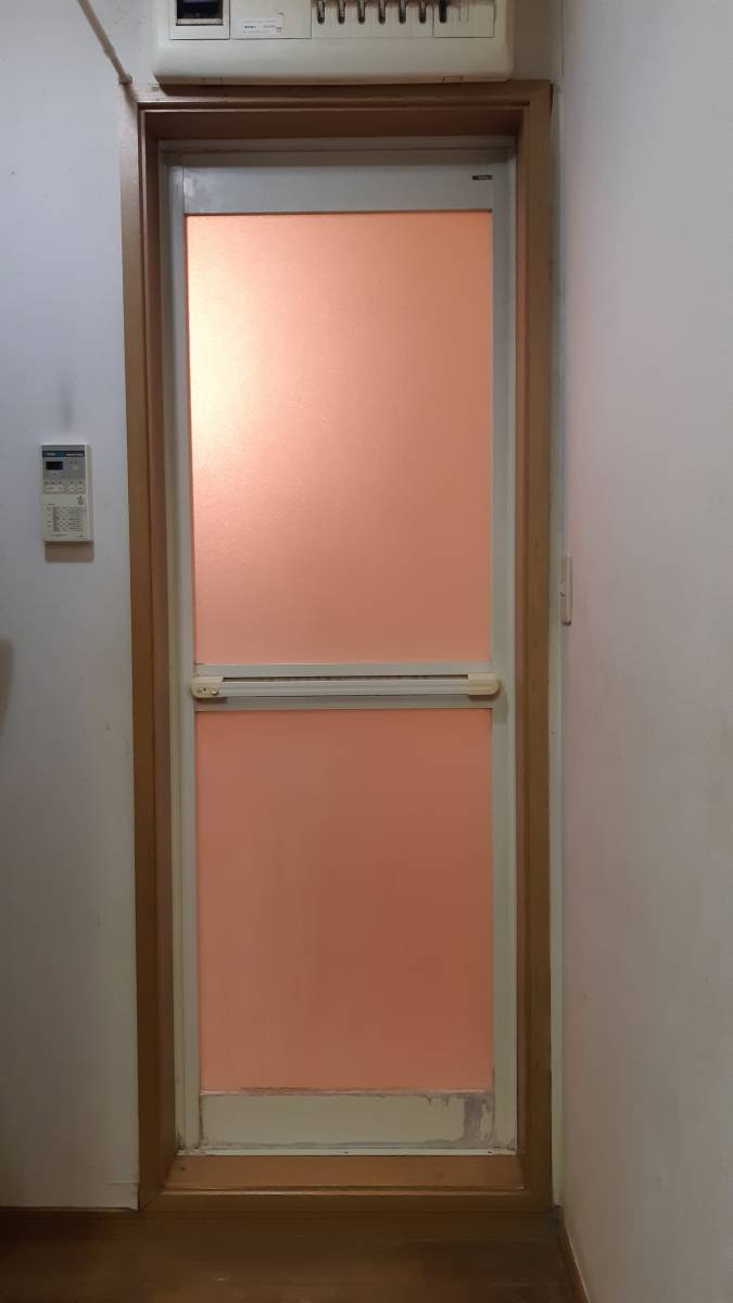 杉戸ウインドトーヨー住器のリフォーム浴室ドアを施工しました！！の施工前の写真1