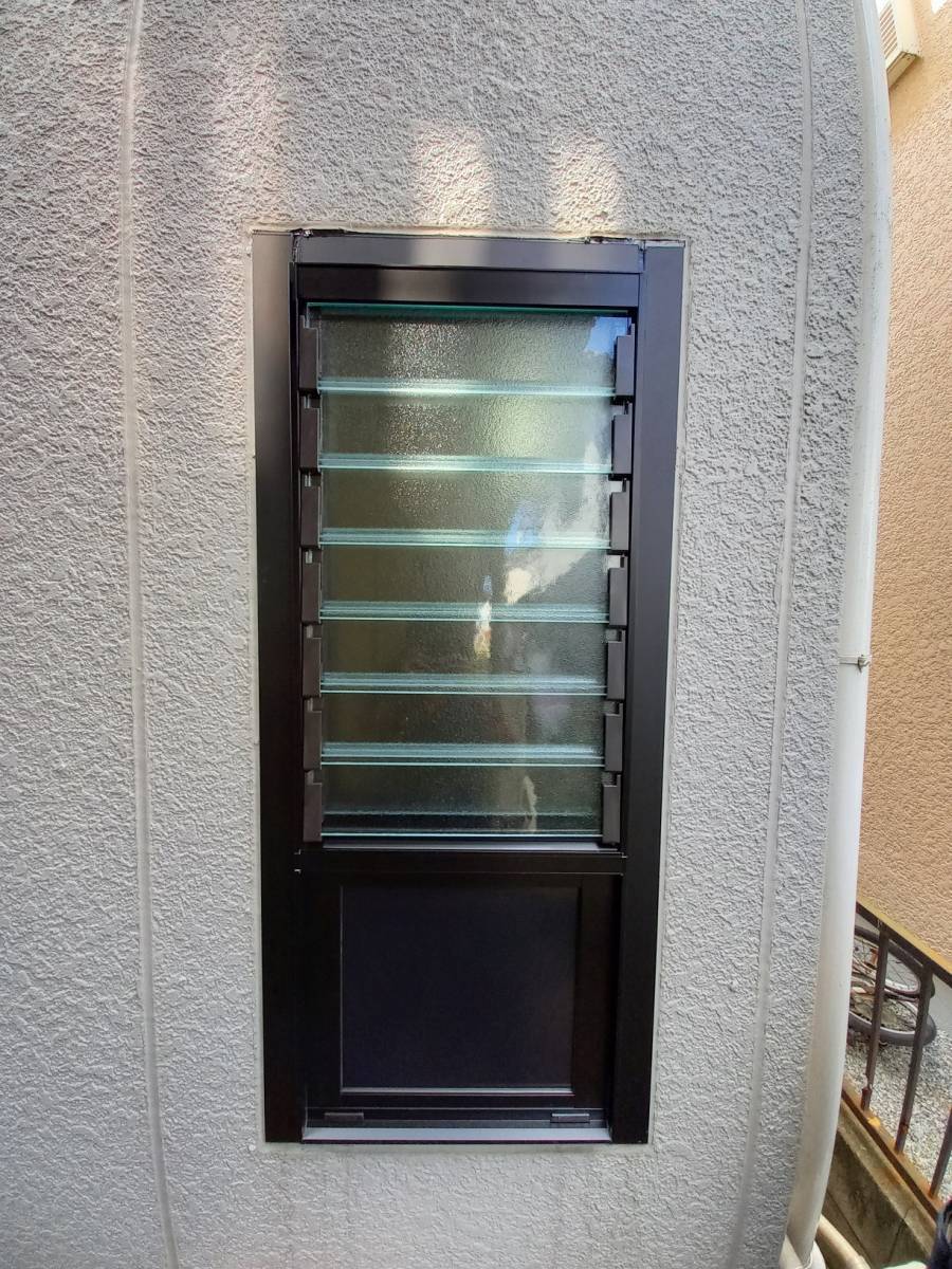 杉戸ウインドトーヨー住器の大きすぎる窓を小さくしたい！！の施工後の写真2