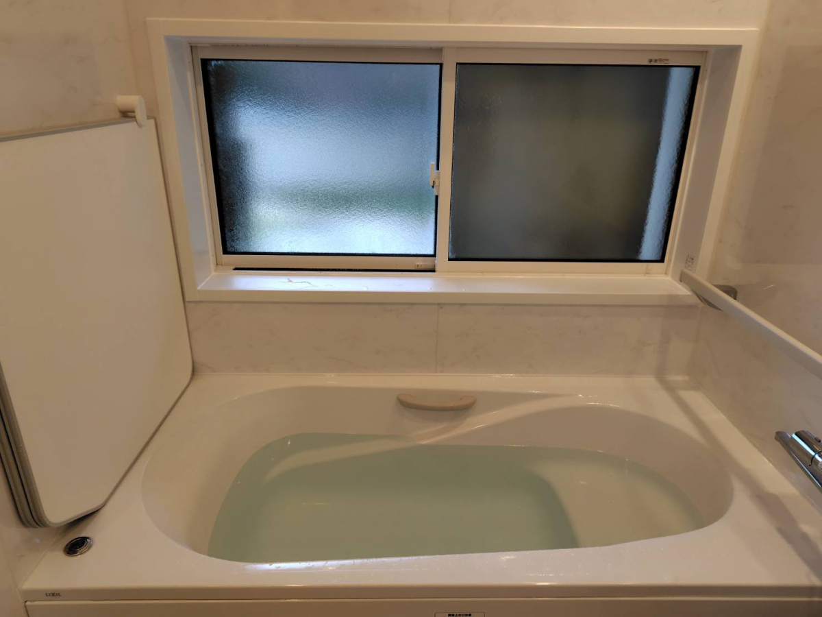 大和アルミトーヨー住器の浴室窓改修の施工後の写真2