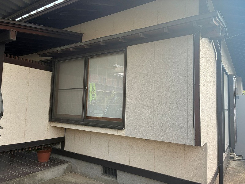 大和アルミトーヨー住器の雨戸修理の施工後の写真1