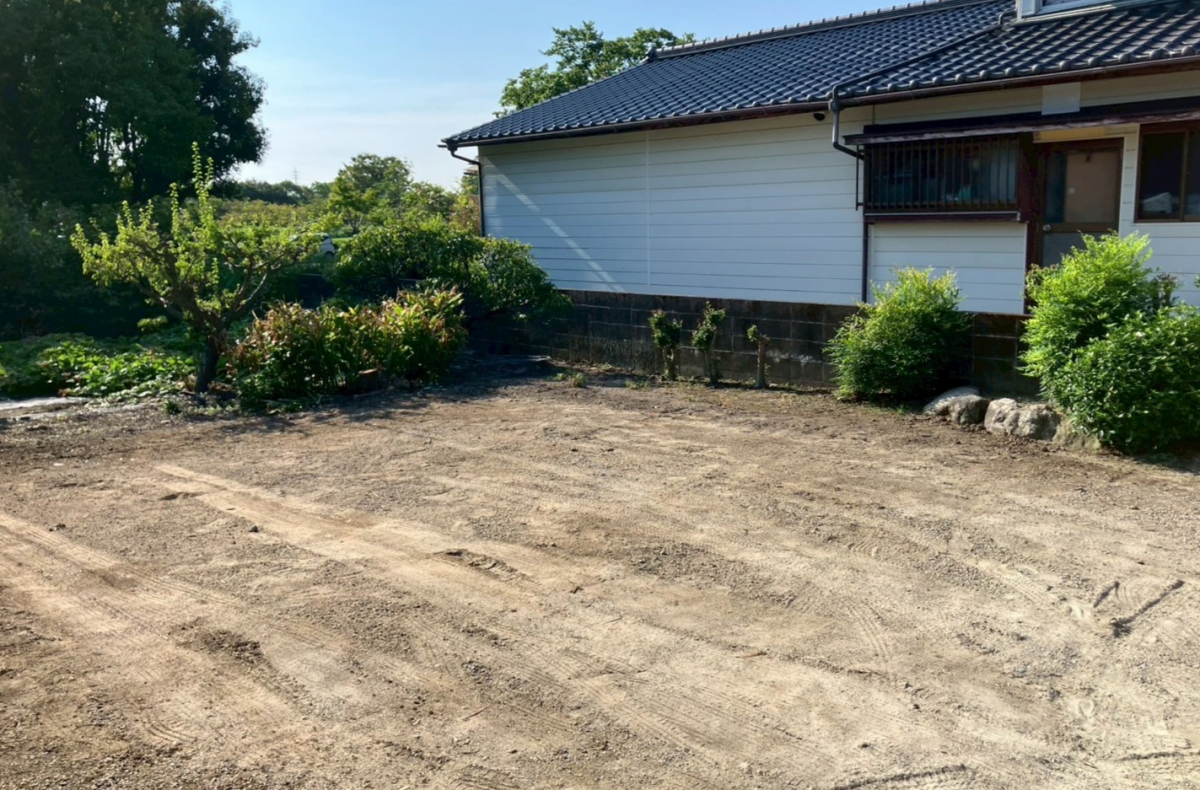 大和アルミトーヨー住器のカーポート設置しました！の施工前の写真1