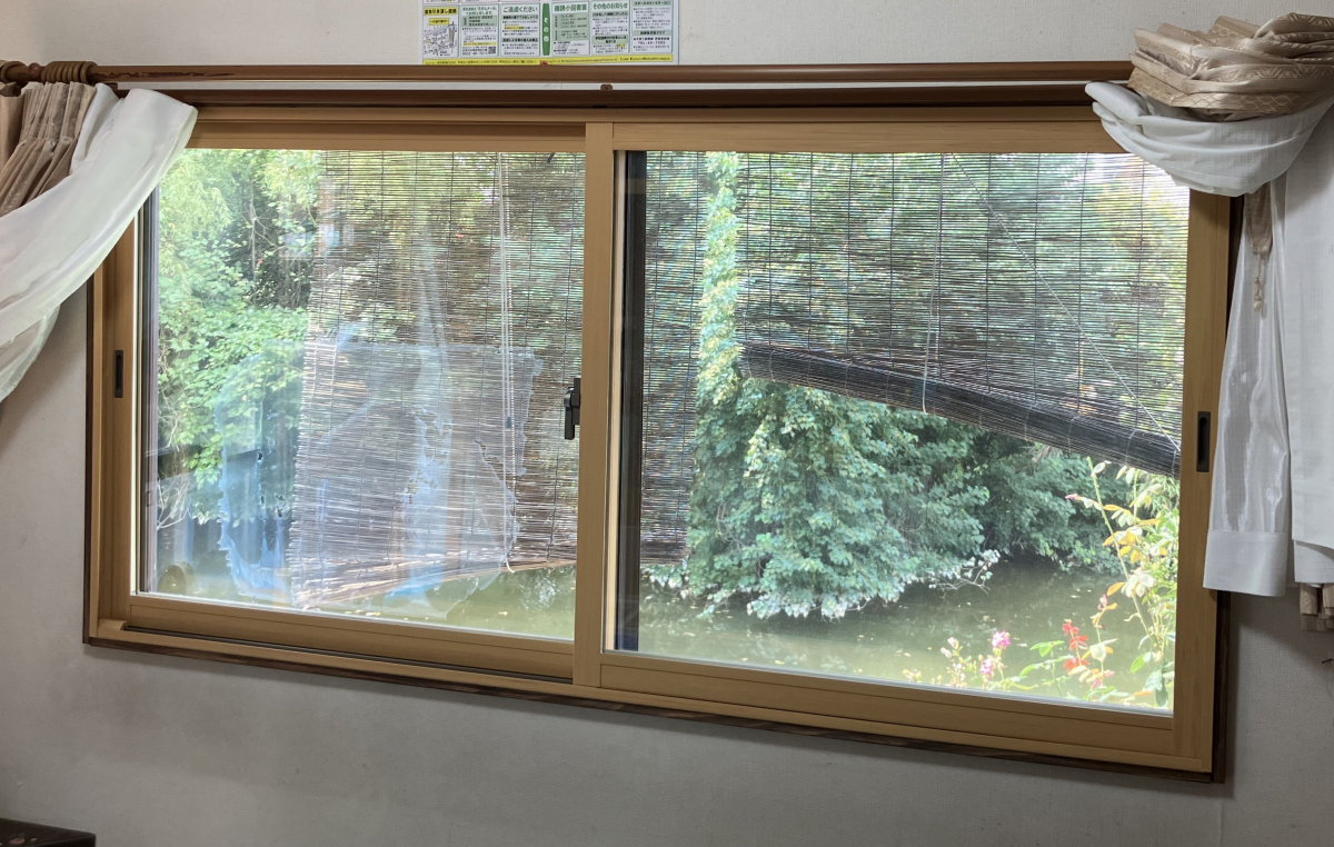 大和アルミトーヨー住器の滞在時間の長いリビングダイニングに◎補助金を活用して内窓を取り付けました(佐賀市)の施工後の写真2