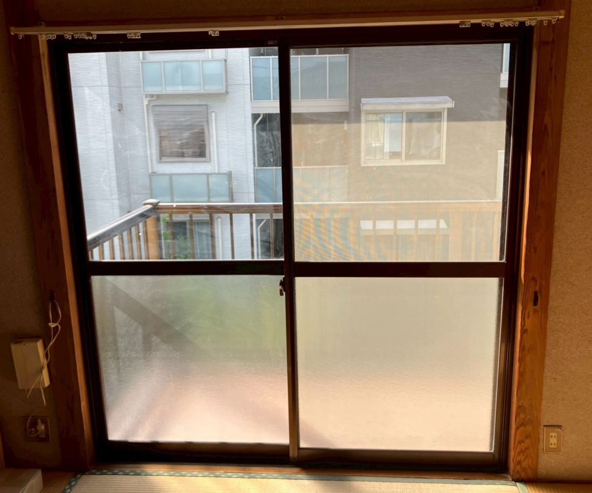 大和アルミトーヨー住器のリプラスで簡単窓リフォーム(佐賀市)の施工前の写真1