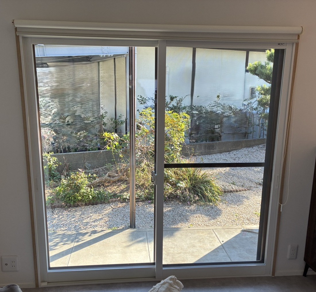 大和アルミトーヨー住器の断熱だけじゃない！目隠し、防音にも最適◎LIXILの内窓"インプラス”（佐賀市）の施工後の写真1