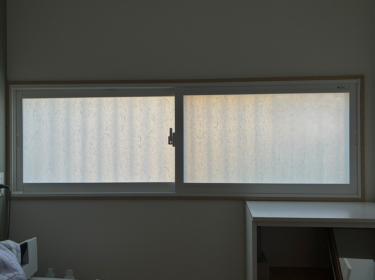 大和アルミトーヨー住器の断熱だけじゃない！目隠し、防音にも最適◎LIXILの内窓"インプラス”（佐賀市）の施工後の写真2