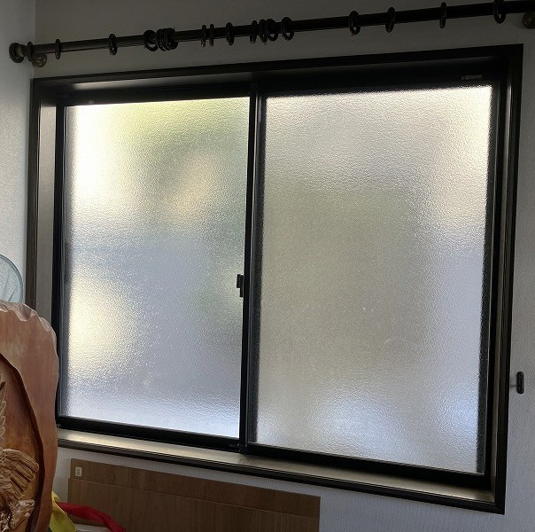 大和アルミトーヨー住器の玄関リフォーム、インプラス設置しました（佐賀市）の施工前の写真2