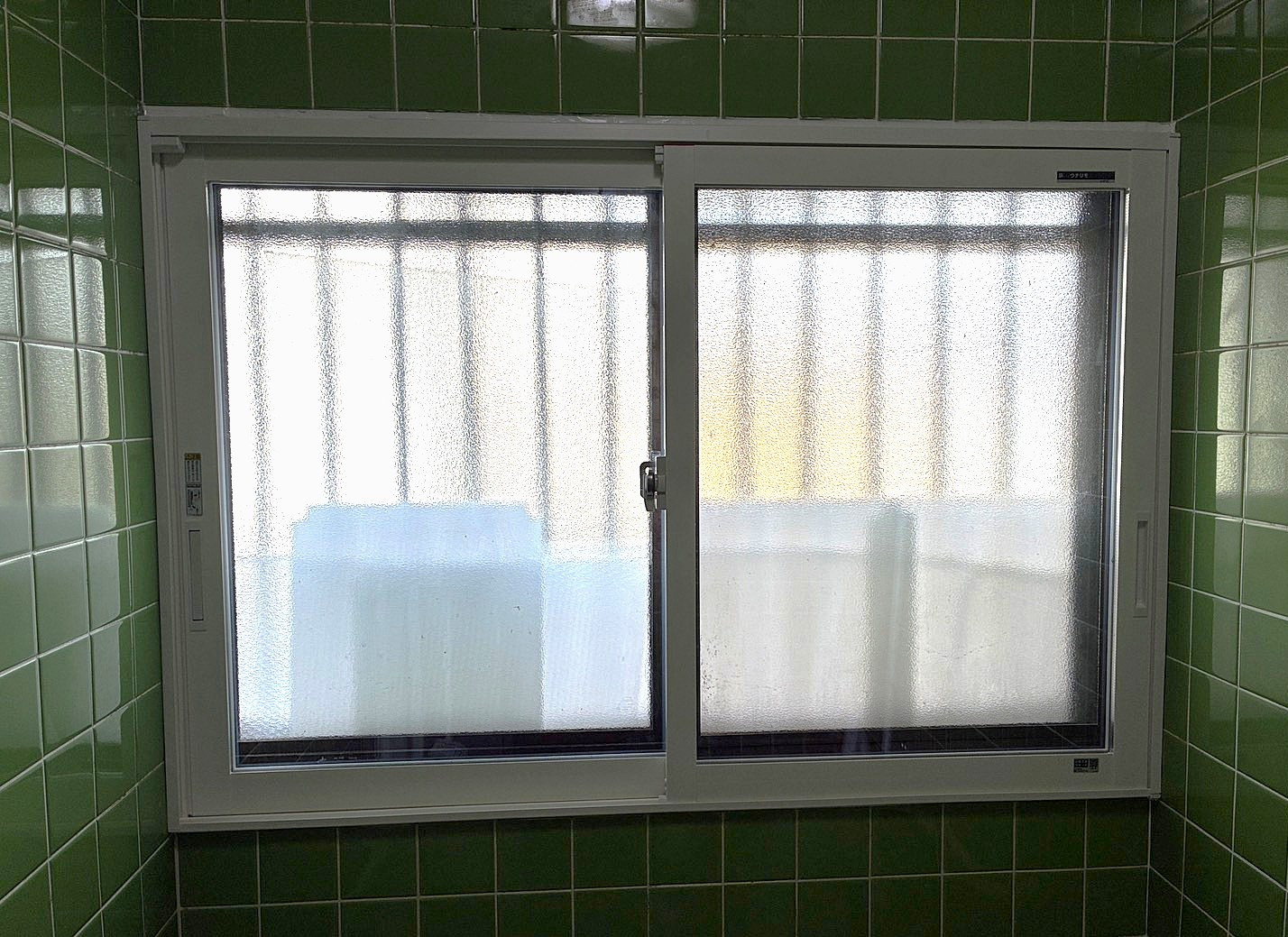 大和アルミトーヨー住器のヒートショック対策に！浴室に内窓設置しました（佐賀市）の施工後の写真1