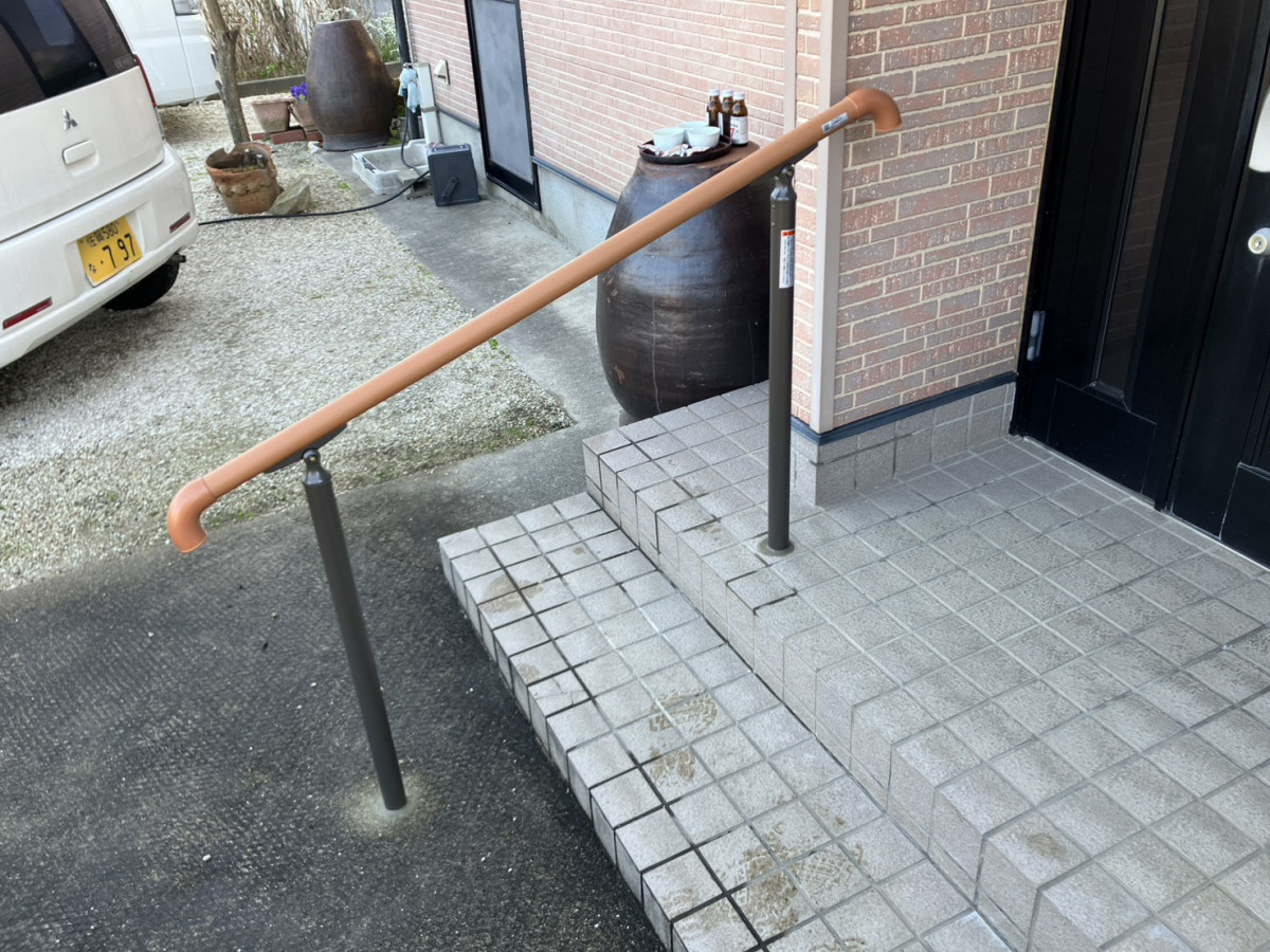 大和アルミトーヨー住器の（吉野ヶ里町）ご高齢の方、お子様にもやさしい🌟転倒防止！歩行補助手すり設置の施工後の写真1