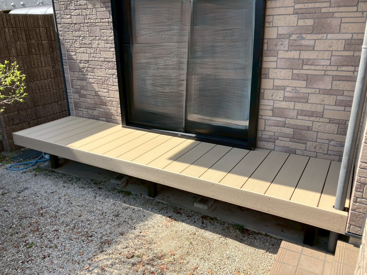 大和アルミトーヨー住器の（佐賀市）外に出たくなる庭へ！樹ら楽ステージ施工しましたの施工後の写真1