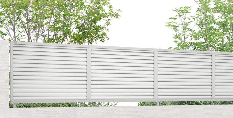 サトートーヨー住器の気になる視線に目隠しフェンスの施工事例詳細写真1