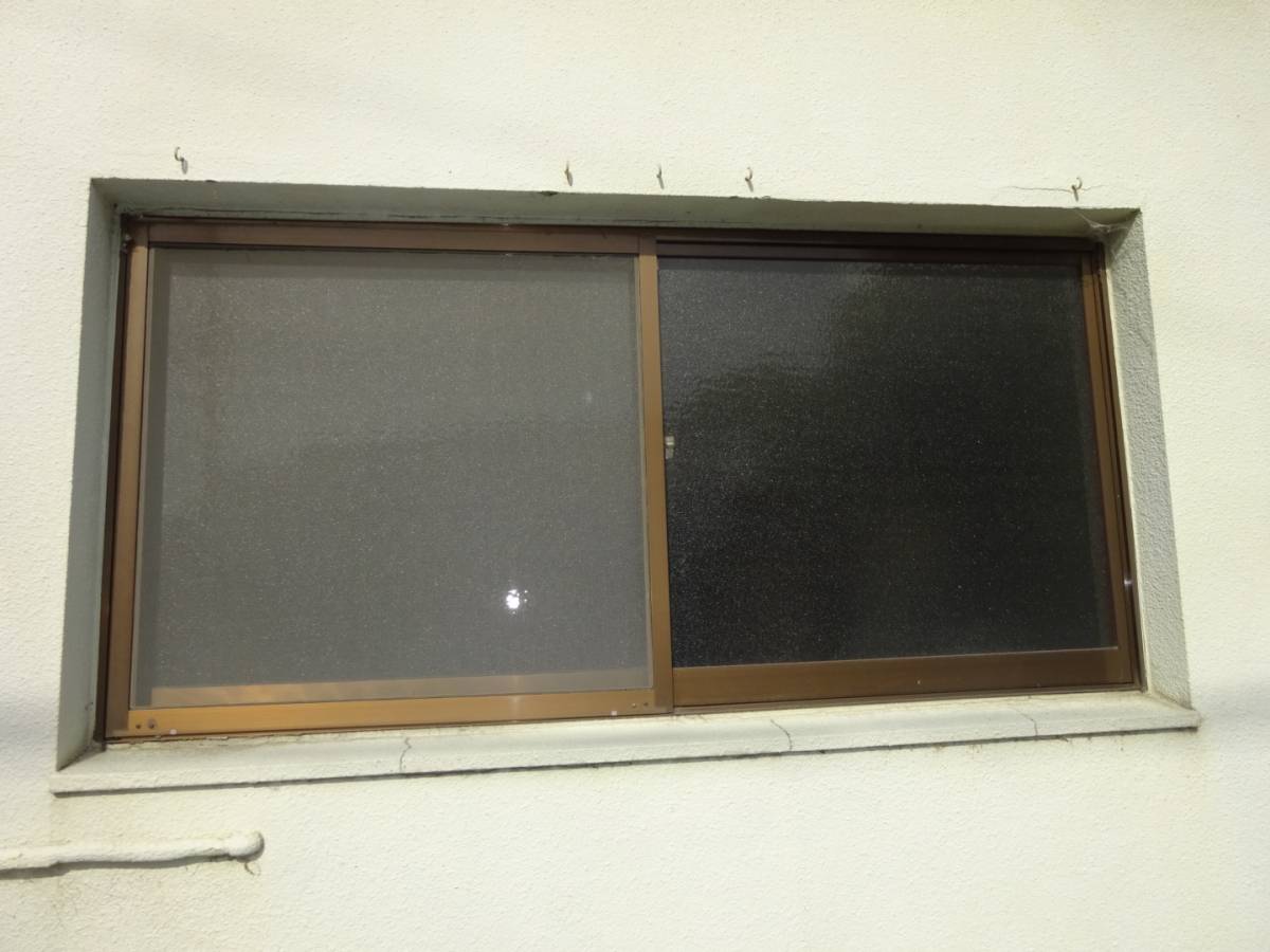 サトートーヨー住器の窓リフォーム　『リプラス』の施工前の写真1