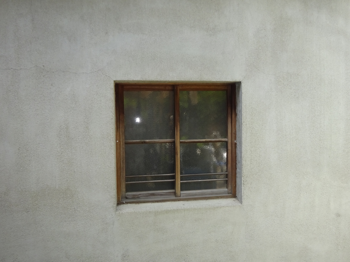 サトートーヨー住器の大型補助金を活用して窓リフォームしました!の施工前の写真1