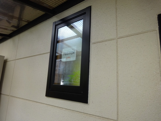 サトートーヨー住器のガラスルーバー窓の取替で快適＆安全に！の施工後の写真2