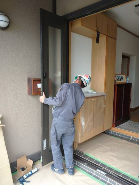 二葉屋の鹿嶋市　玄関ドア交換工事をしましたの施工後の写真3