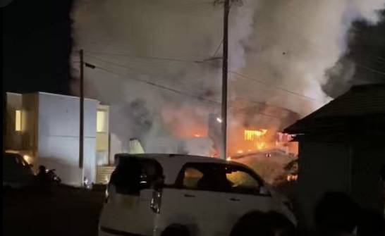 すぐ後ろの家で火事！！！ 飯田トーヨー住器のブログ 写真2