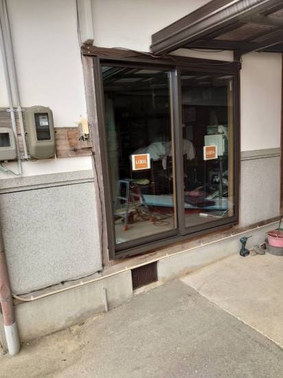 飯田トーヨー住器のサッシの入替工事を行いました！！！施工事例写真1