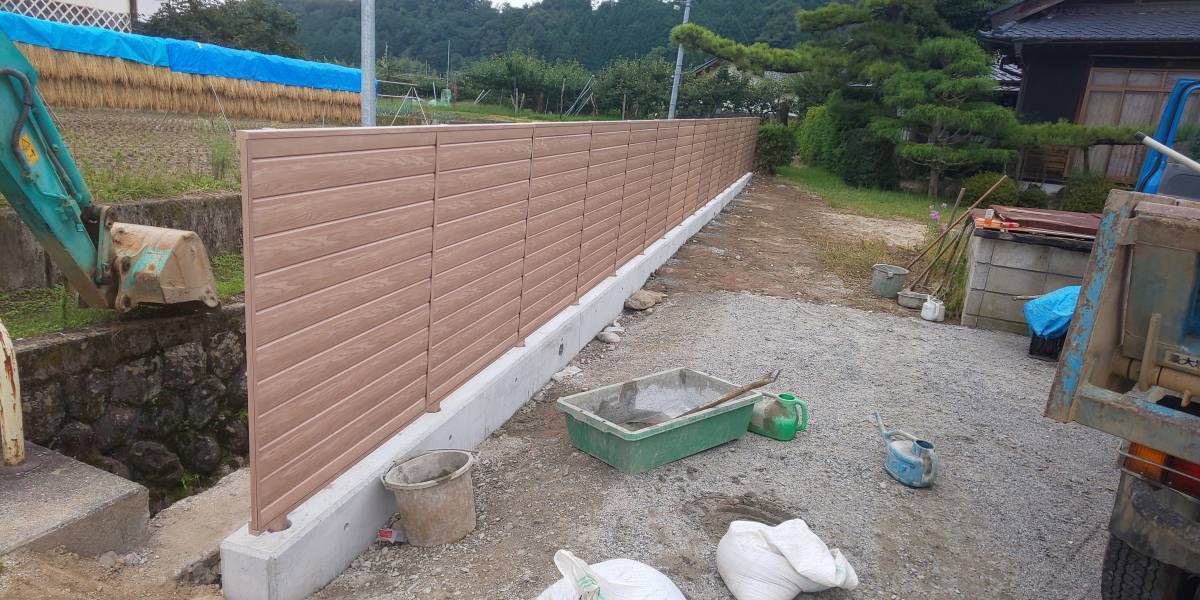 飯田トーヨー住器のフェンスの施工後の写真1