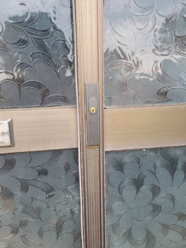 キタノトーヨー住器の玄関引き戸の鍵交換をしました。の施工後の写真1