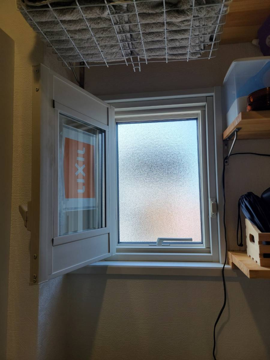 キタノトーヨー住器の開き窓にもインプラスの施工後の写真2