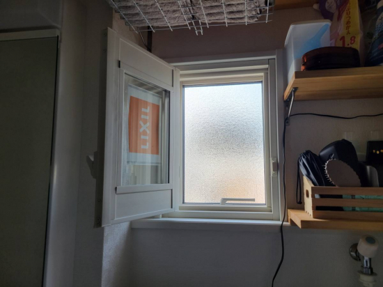 キタノトーヨー住器の開き窓にもインプラス施工事例写真1