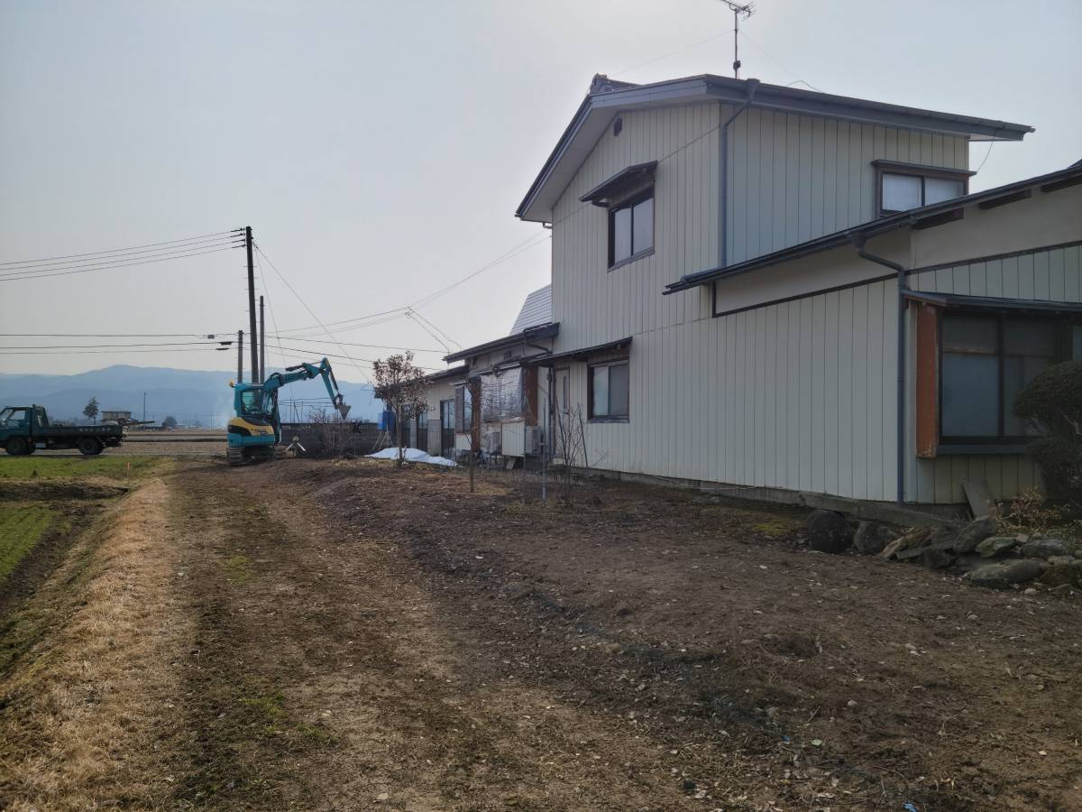 キタノトーヨー住器の道路と畑のとの境にフェンスをつけました！の施工前の写真2