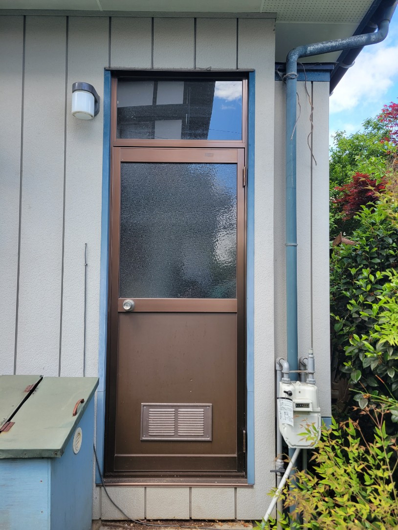 キタノトーヨー住器の勝手口リフォームの施工前の写真1