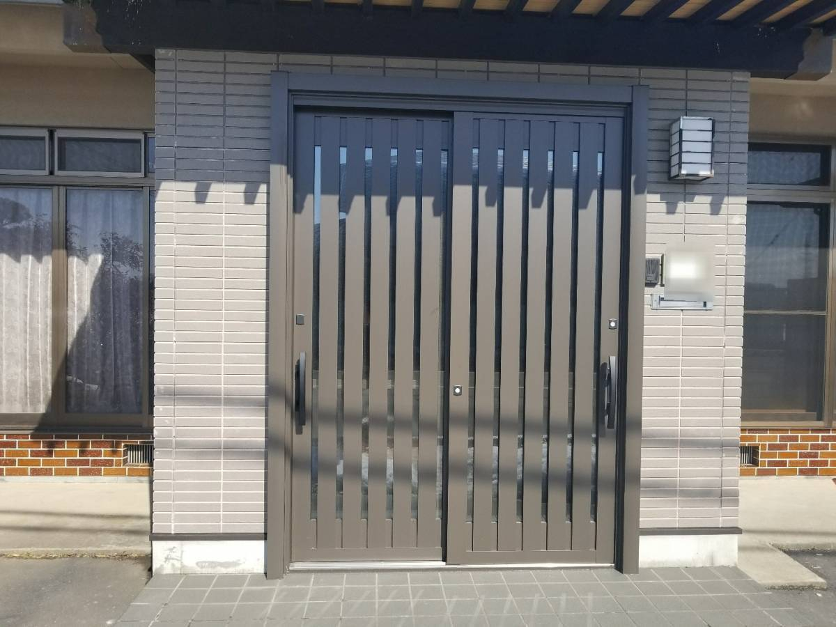 キタノトーヨー住器の玄関引き戸リフォームの施工後の写真1