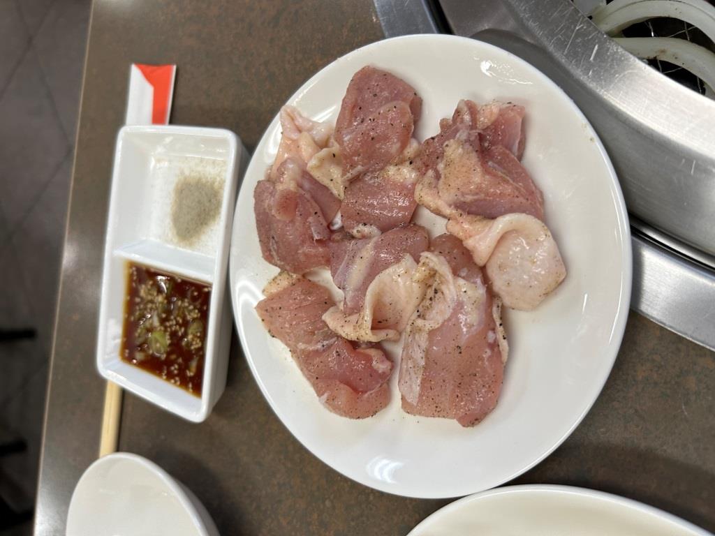 ７月の焼肉大会「はし本」 ミヤザキトーヨー住器のブログ 写真6