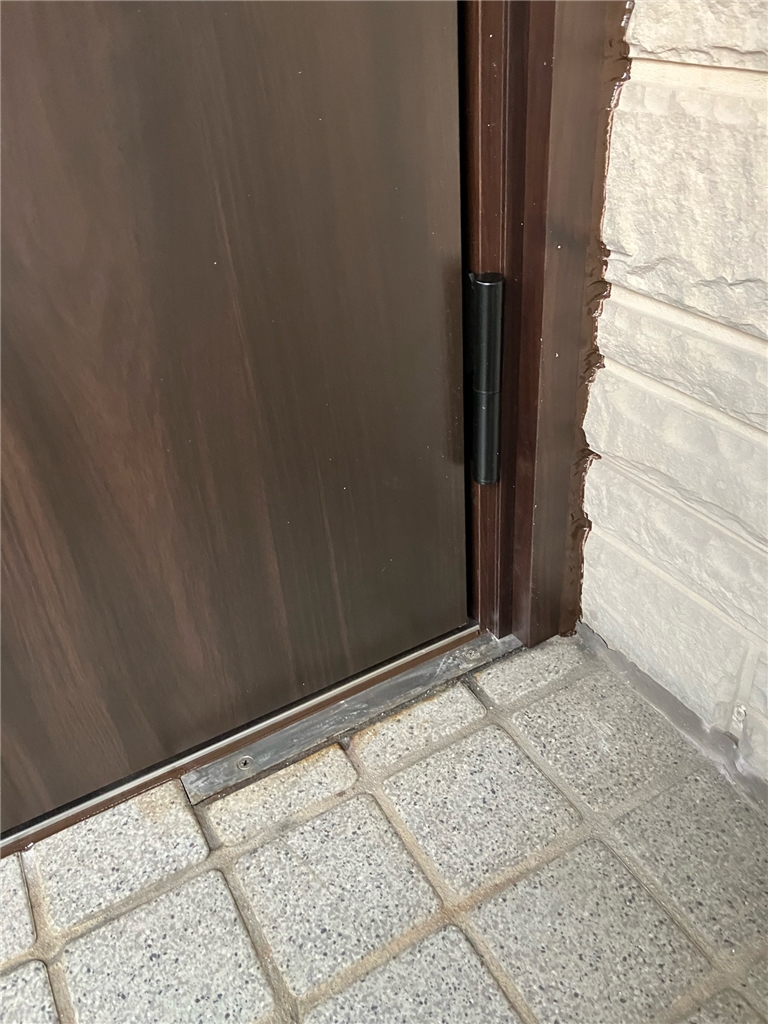 ミヤザキトーヨー住器の【玄関ドアリシェント】フラット玄関のリシェント（カバー工法）施工に関する重要事項の施工事例詳細写真5