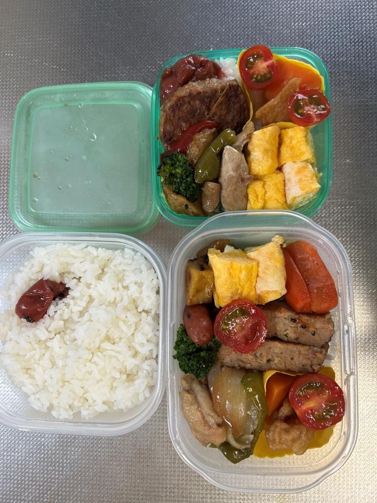 ど~んと一本!だし巻き玉子のお弁当 ミヤザキトーヨー住器のブログ 写真6