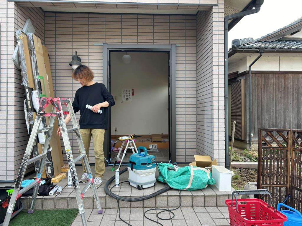 念願の玄関工事日!!! ミヤザキトーヨー住器のブログ 写真5