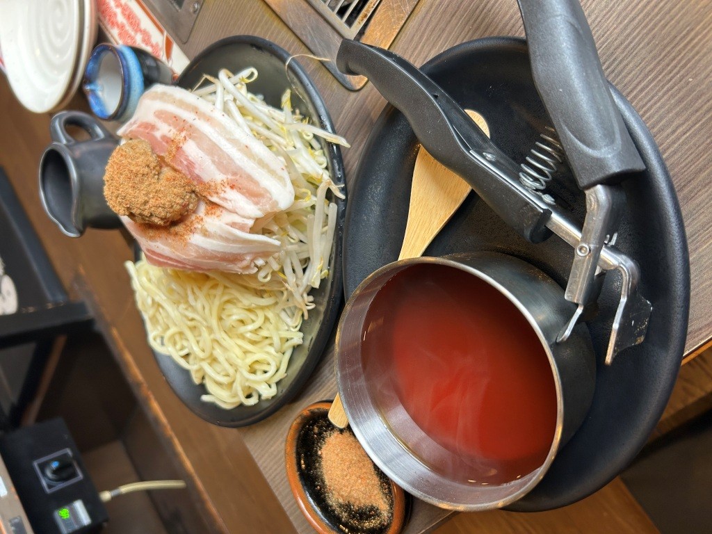 休日穴場ランチ(笑) ミヤザキトーヨー住器のブログ 写真2