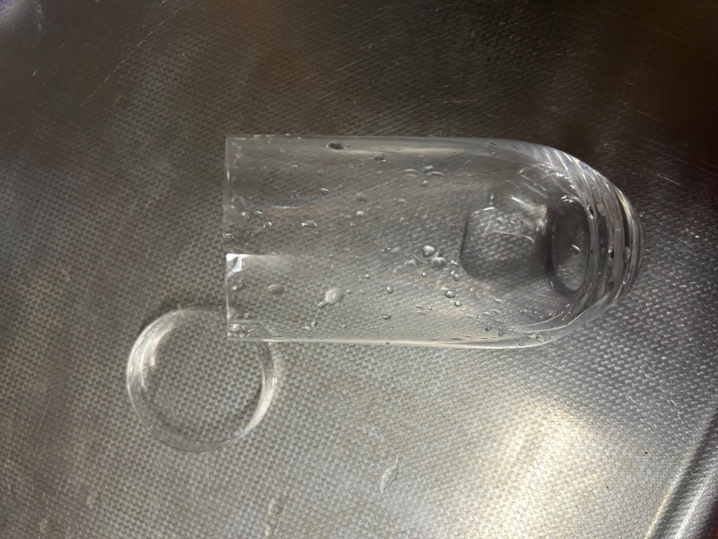 割れるのね(^_^;) ミヤザキトーヨー住器のブログ 写真2