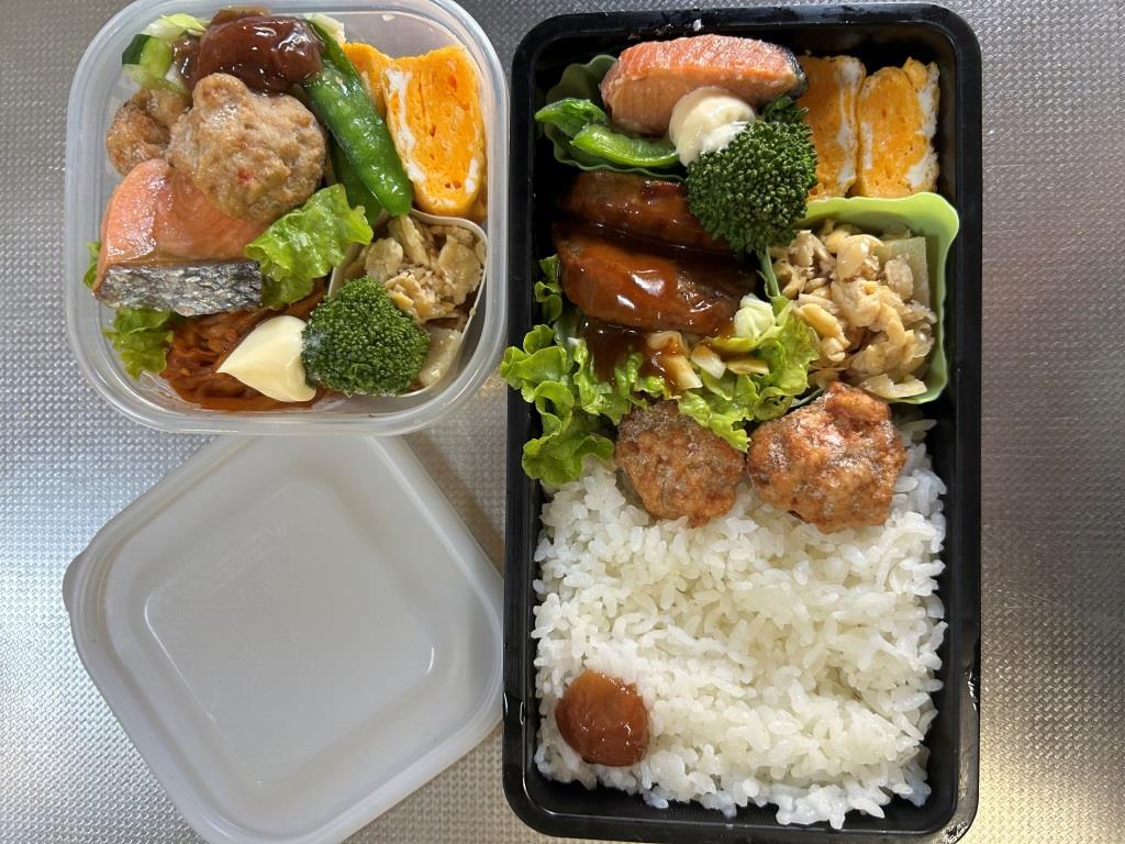 ど~んと一本!だし巻き玉子のお弁当 ミヤザキトーヨー住器のブログ 写真5