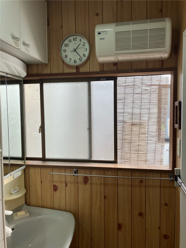 ミヤザキトーヨー住器の【内窓設置】インプラス取付あるあるお伝えしたいと思います☆の施工前の写真1